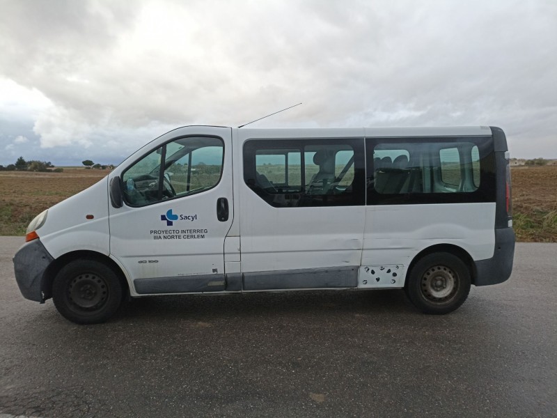 renault trafic combi (ab 4.01) del año 2001