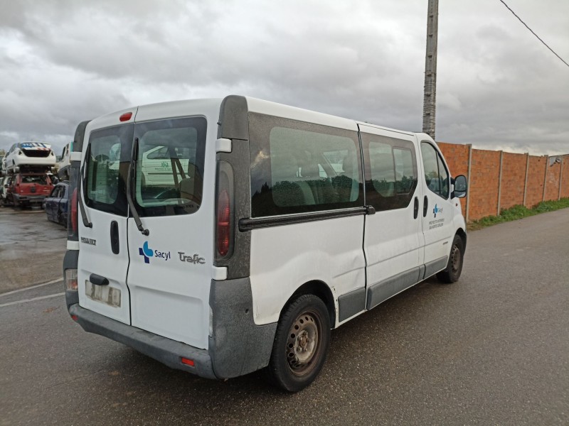 renault trafic combi (ab 4.01) del año 2001