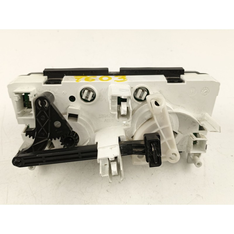 Recambio de mandos calefaccion aire para peugeot 308 1.6hdi 9h05 112cv 6velocidades referencia OEM IAM 6452G1 69947013 