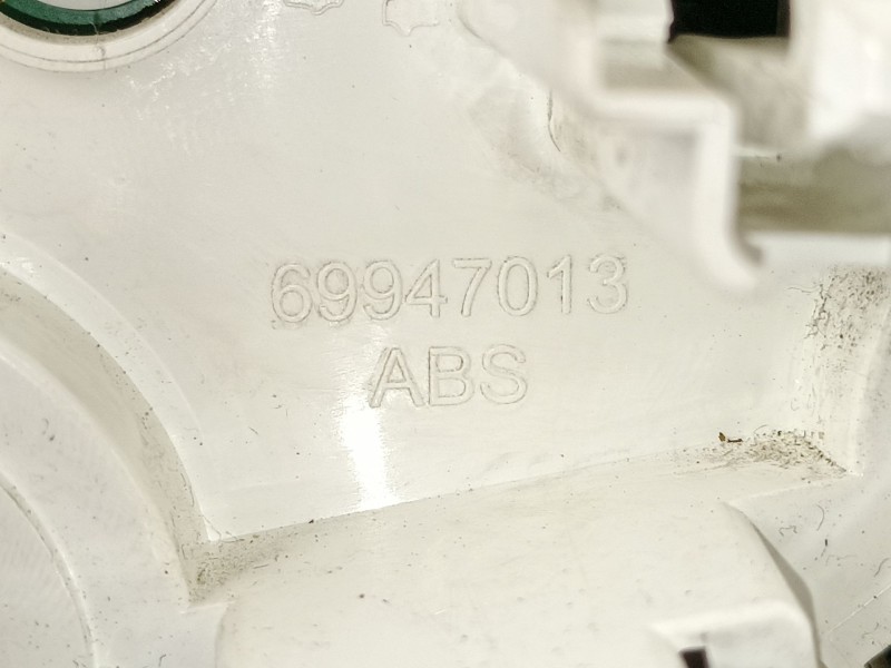 Recambio de mandos calefaccion aire para peugeot 308 1.6hdi 9h05 112cv 6velocidades referencia OEM IAM 6452G1 69947013 