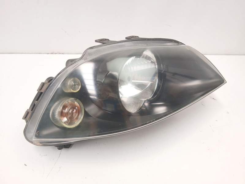 Recambio de faro derecho para seat ibiza iii (6l1) 1.4 16v referencia OEM IAM 6L1941022A  