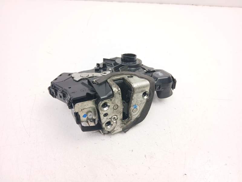 Recambio de cerradura puerta delantera derecha para toyota auris (_e15_) 2.2 d (ade157_, ade151_) referencia OEM IAM 6903002220 