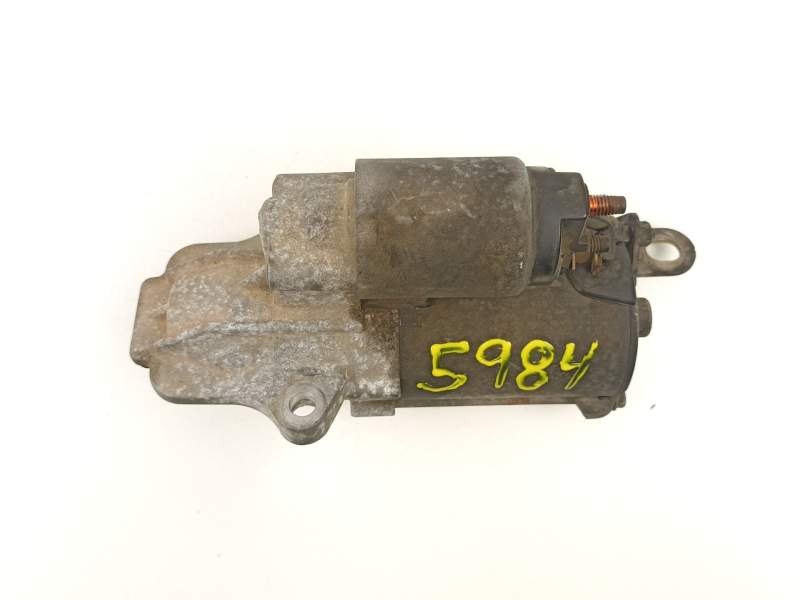 Recambio de cerradura puerta delantera derecha para peugeot 308 1.6hdi 9h05 112cv 6velocidades referencia OEM IAM 9136CR 006165 