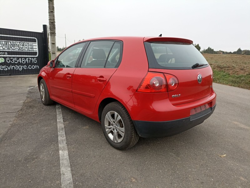 volkswagen golf v berlina (1k1) del año 2003