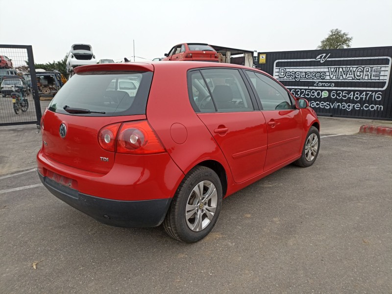 volkswagen golf v berlina (1k1) del año 2003