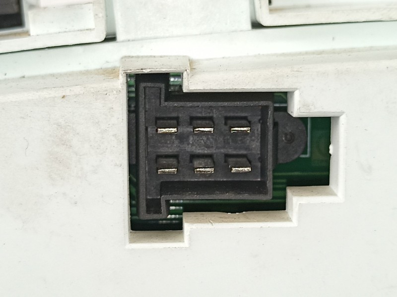 Recambio de cuadro instrumentos para tata indigo 1.4 d referencia OEM IAM 288954209915 C102486 