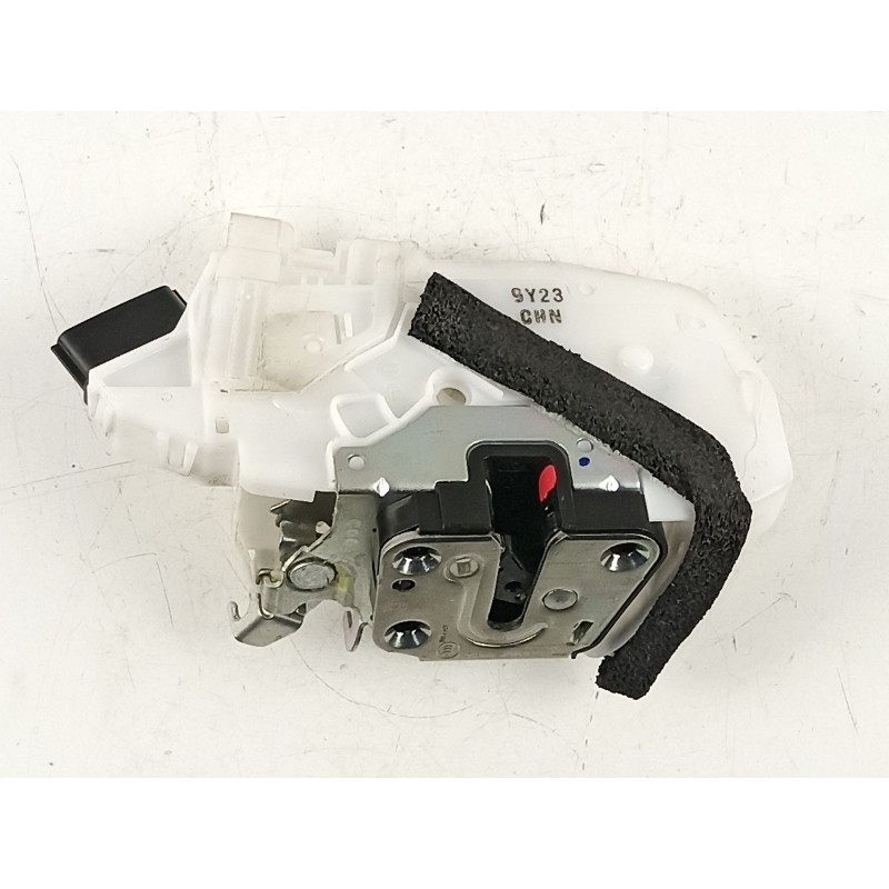 Recambio de cerradura puerta delantera derecha para nissan x-trail (t32) g11 1.7 turbo diesel r9n referencia OEM IAM 805004CC0A 