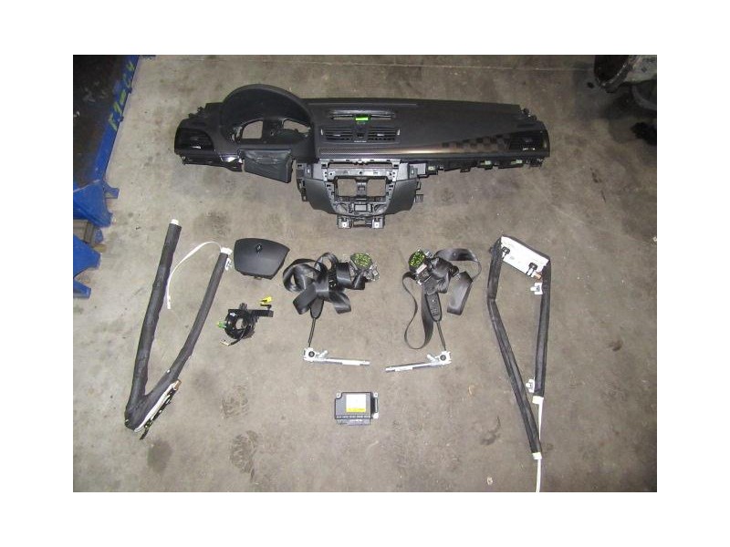 Recambio de airbag juego completo : renault megane : 1.5 dci k9k 837 [2012] para renault megane 1.5 dci k9k 837 referencia OEM I
