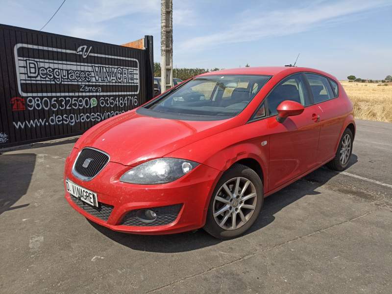 SEAT LEON (1P1)