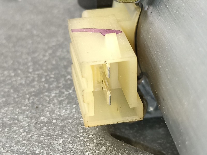 Recambio de elevalunas trasero derecho para volvo s70 2.5 d referencia OEM IAM 9152726 100575864 