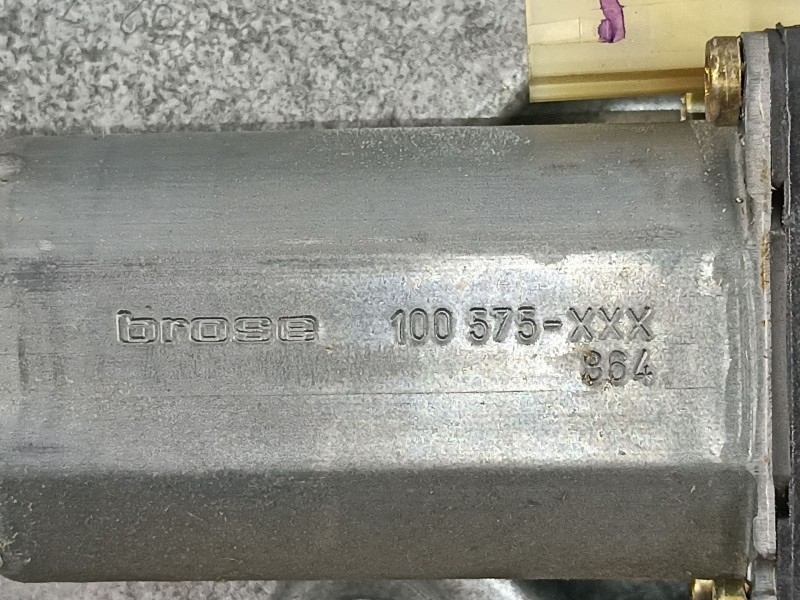 Recambio de elevalunas delantero derecho para volvo s70 2.5 d referencia OEM IAM 9152724 100575864 