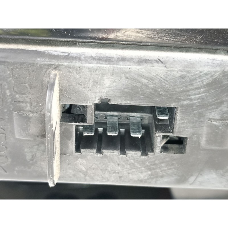 Recambio de piloto porton izquierdo para volvo s70 2.5 d referencia OEM IAM 9151633 9151635 9157008