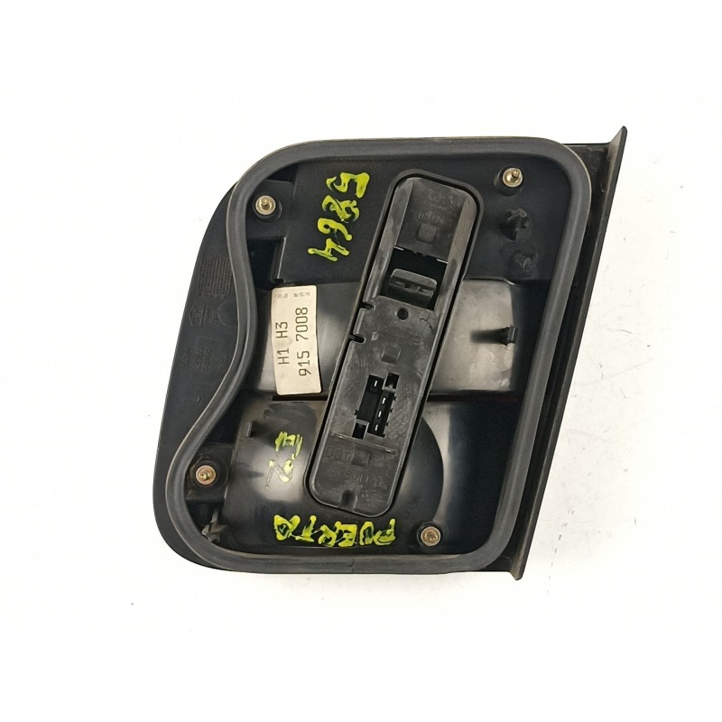 Recambio de piloto porton izquierdo para volvo s70 2.5 d referencia OEM IAM 9151633 9151635 9157008