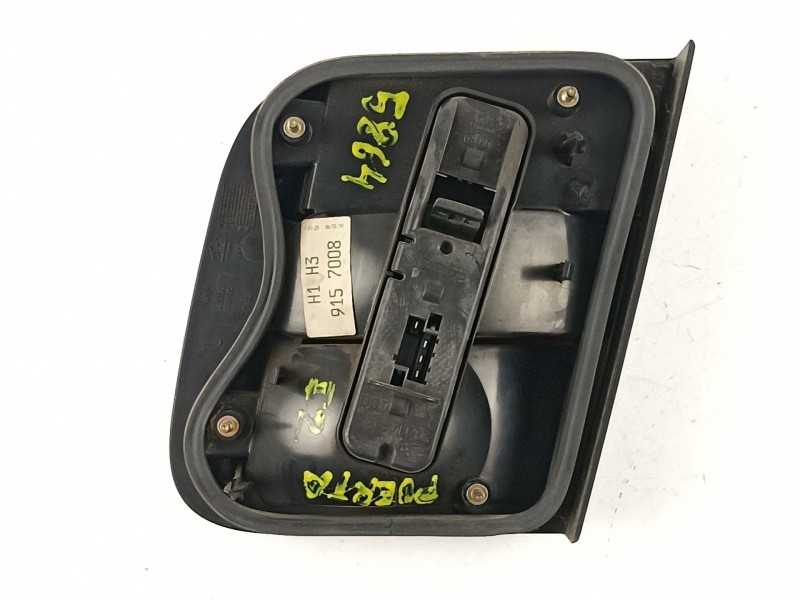 Recambio de piloto porton izquierdo para volvo s70 2.5 d referencia OEM IAM 9151633 9151635 9157008