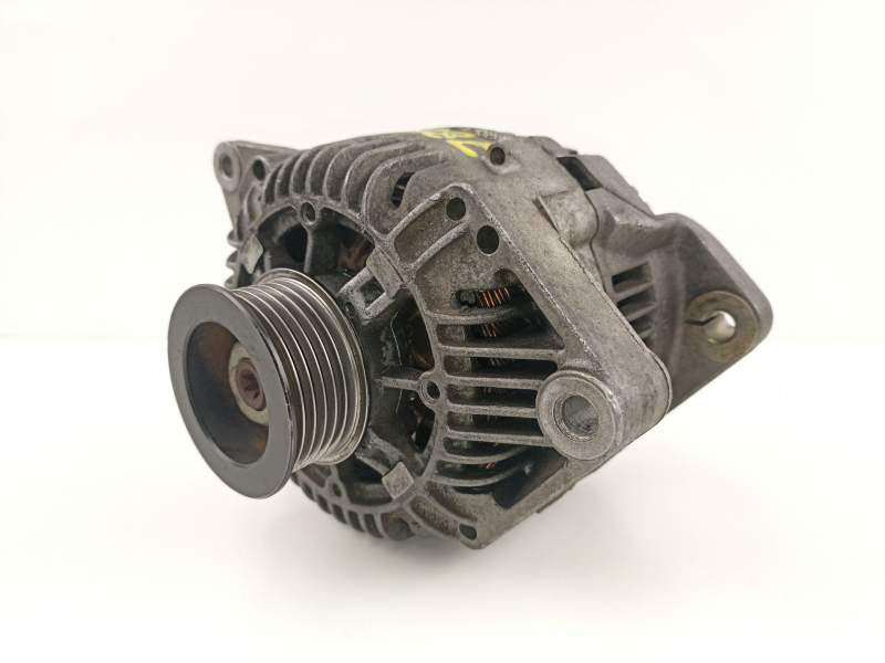Recambio de alternador para volvo s40 berlina 1.9 turbodiesel referencia OEM IAM 8111888 2541981A 7700424582