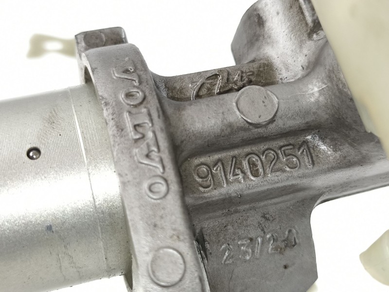 Recambio de bomba de freno para volvo s70 2.5 d referencia OEM IAM 9140251 03350884431 03350884441