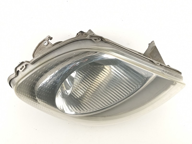 Recambio de faro derecho para renault trafic jl 1.9 dci jlbc referencia OEM IAM 7700311372 91165720 