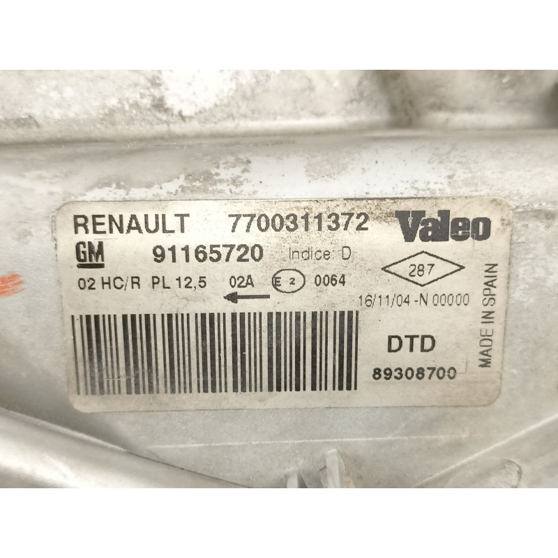 Recambio de faro derecho para renault trafic jl 1.9 dci jlbc referencia OEM IAM 7700311372 91165720 