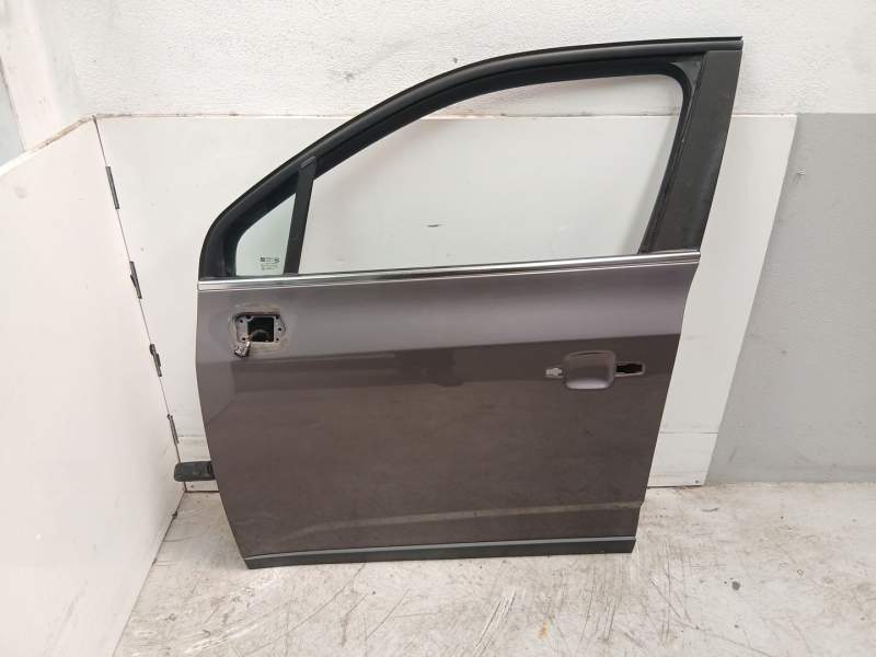 Recambio de puerta delantera izquierda para chevrolet orlando (j309) 2.0 d referencia OEM IAM 95242604  