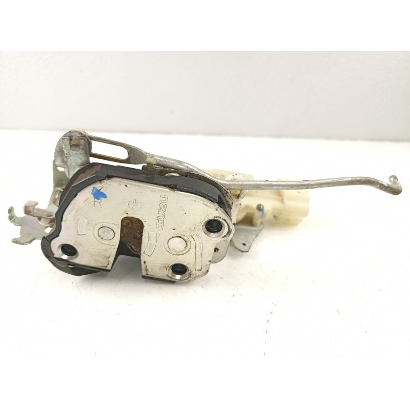 Recambio de cerradura puerta delantera derecha para isuzu pick up 3.0 td referencia OEM IAM 8980121880  