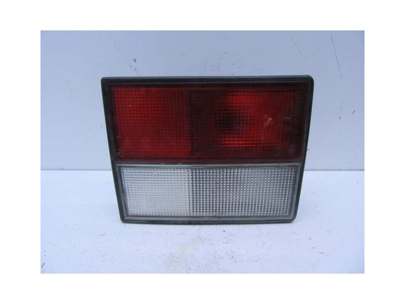 Recambio de piloto porton izquierdo para renault 21 2.0 g referencia OEM IAM 7700769943  