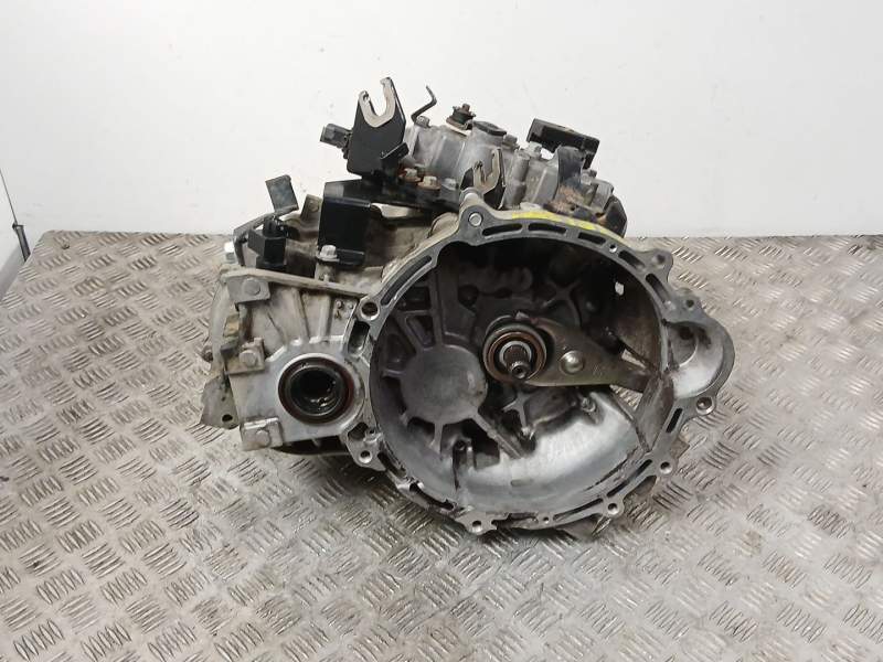 Recambio de radiador motor gasolina para peugeot 308 1.6 g-5fw premiumvt 16v referencia OEM IAM 1330S8  