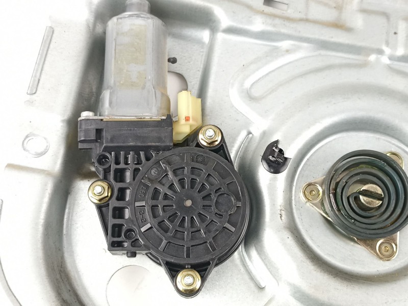 Recambio de elevalunas trasero derecho para hyundai tucson (jm) 2.0 crdi referencia OEM IAM 834802E010  