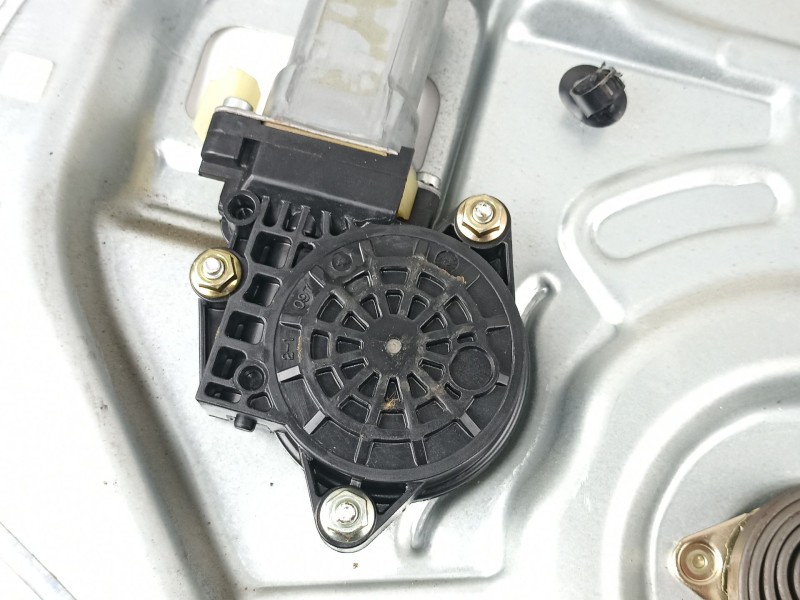 Recambio de elevalunas delantero derecho para hyundai tucson (jm) 2.0 crdi referencia OEM IAM 824802E010  