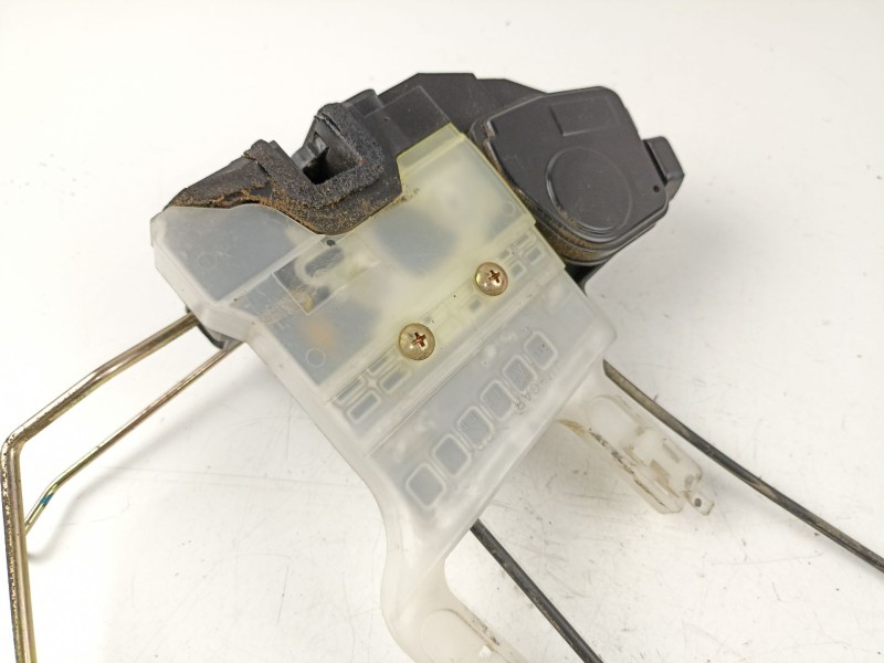 Recambio de cerradura puerta delantera derecha para hyundai tucson (jm) 2.0 crdi referencia OEM IAM 813202E010  