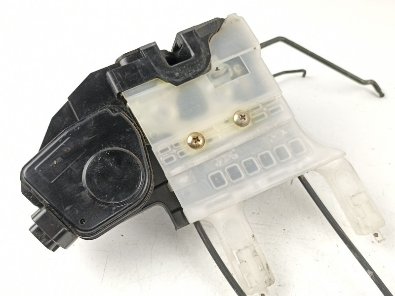 Recambio de cerradura puerta delantera izquierda para hyundai tucson (jm) 2.0 crdi referencia OEM IAM 813102E010  