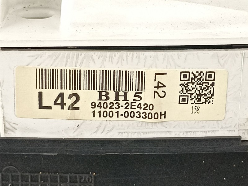 Recambio de cuadro instrumentos para hyundai tucson (jm) 2.0 crdi referencia OEM IAM 940232E420 11001003300H 