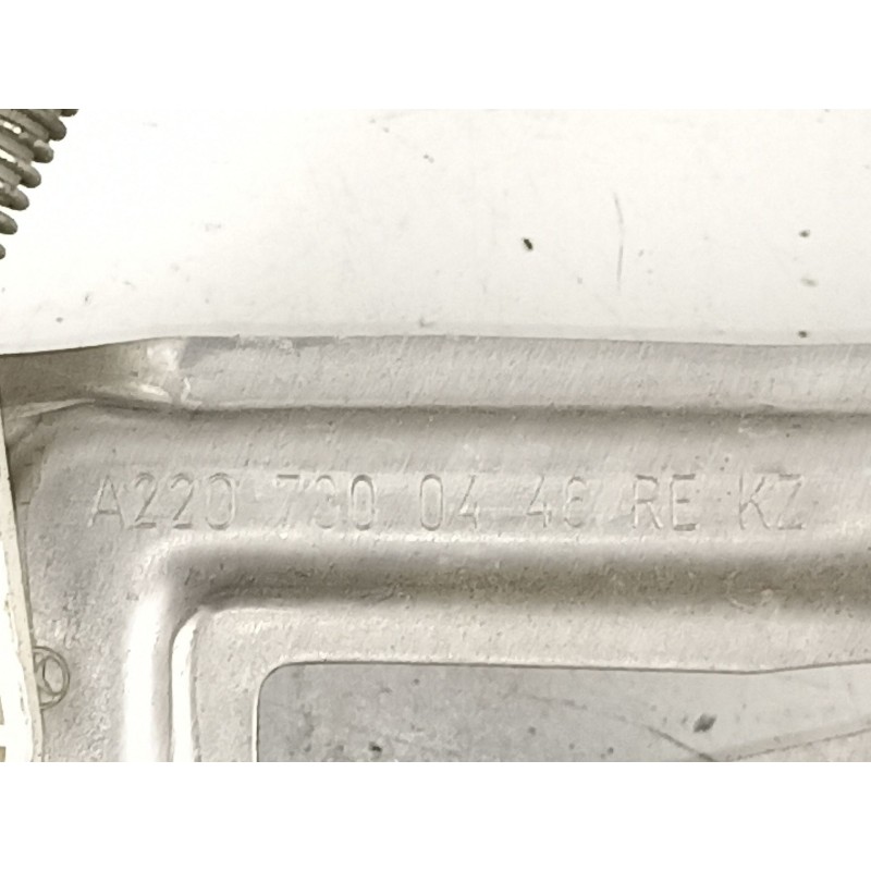 Recambio de elevalunas trasero derecho para mercedes-benz mercedes benz s320 s320 n026 3.2 cdi referencia OEM IAM A2207300446  