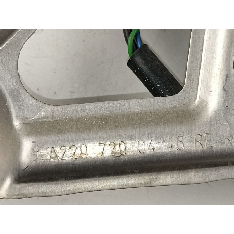 Recambio de elevalunas delantero derecho para mercedes-benz mercedes benz s320 s320 n026 3.2 cdi referencia OEM IAM A2207200446 