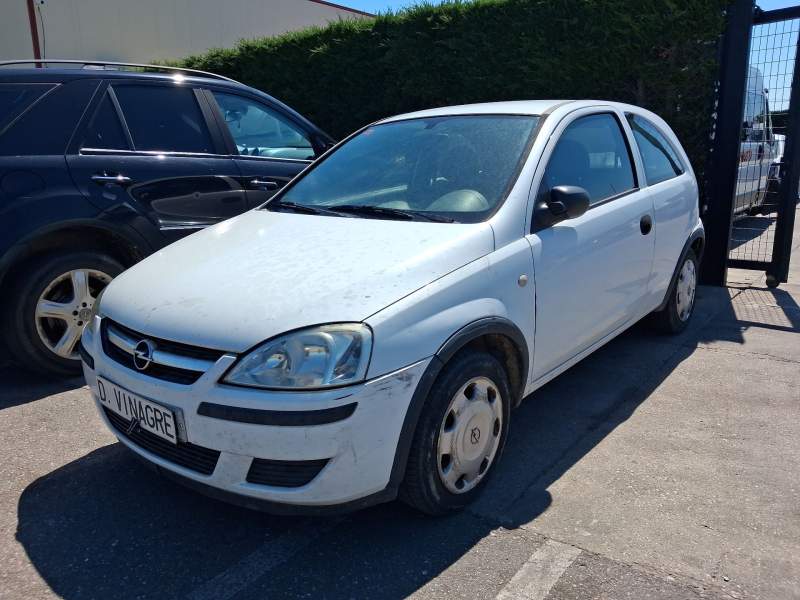 opel corsa c (x01) del año 2003