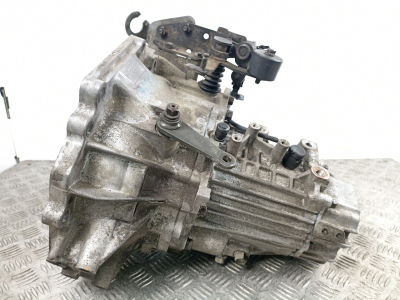 Recambio de caja cambios 5v turbo diesel para hyundai getz 1.5 d referencia OEM IAM J52271  