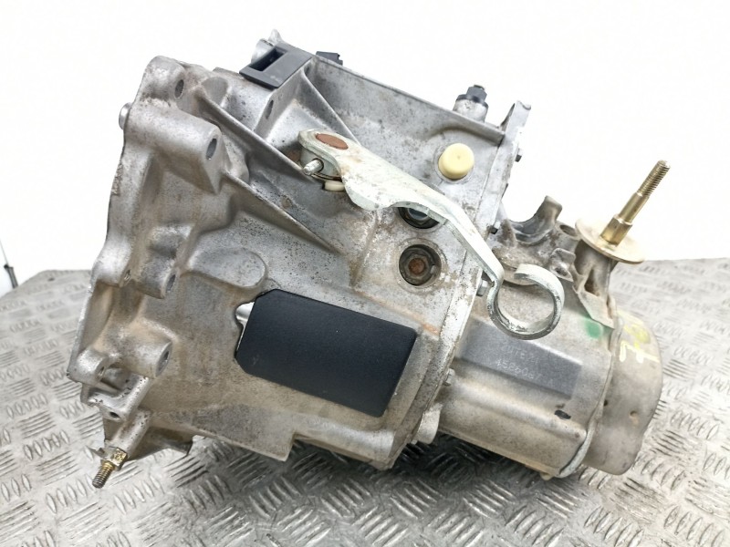 Recambio de caja cambios 5v diesel para citroen berlingo 1.9 d -wjy referencia OEM IAM 20TE24  