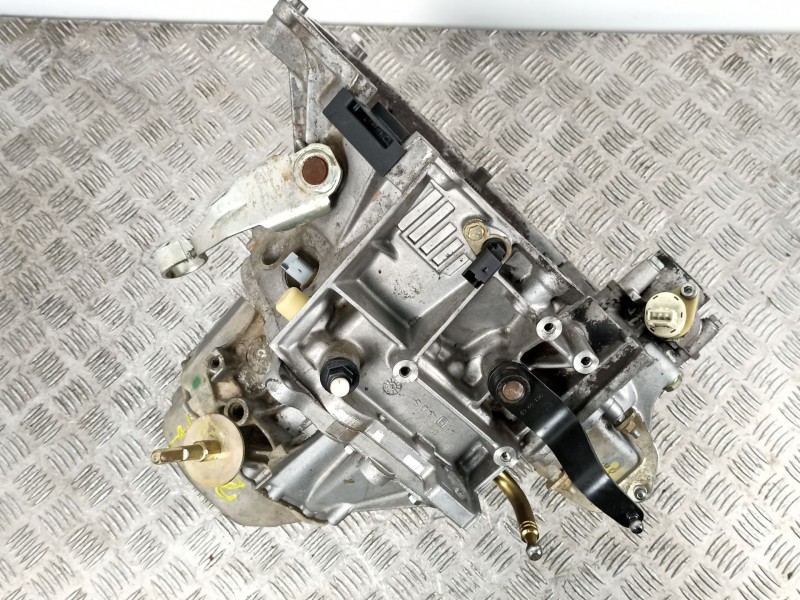 Recambio de caja cambios 5v diesel para citroen berlingo 1.9 d -wjy referencia OEM IAM 20TE24  