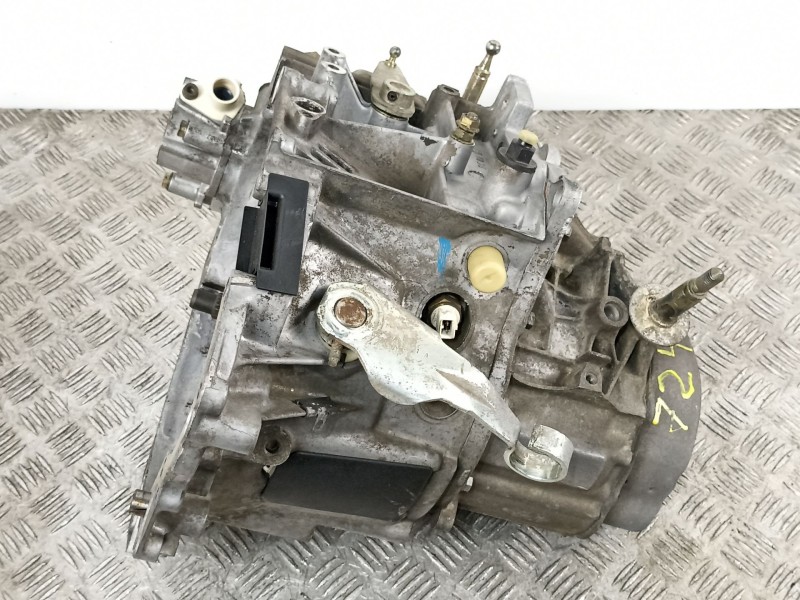 Recambio de caja cambios 5v diesel para peugeot 205 1.8 d referencia OEM IAM 20TA80  