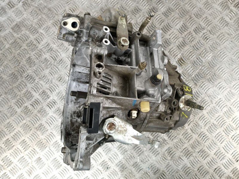 Recambio de caja cambios 5v diesel para peugeot 205 1.8 d referencia OEM IAM 20TA80  