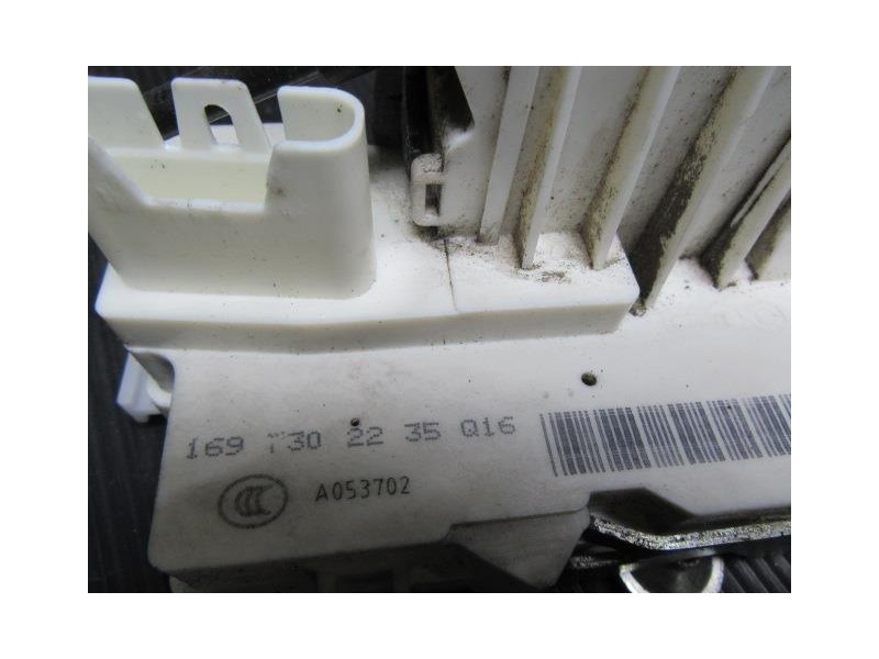 Recambio de cerradura pta. tras. dch. : m. benz a 160 : 2.0 cdi (81,58cv) [2009] para m. benz a 160 2.0 cdi referencia OEM IAM 1