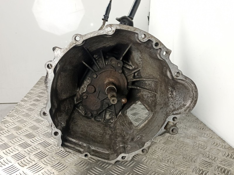 Recambio de caja cambios 5v turbo diesel para opel monterey 3.1 turbodiesel referencia OEM IAM 39233608  