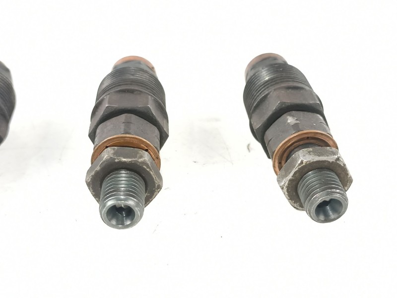 Recambio de inyectores ( juego ) para opel monterey 3.1 turbodiesel referencia OEM IAM 8970214741  