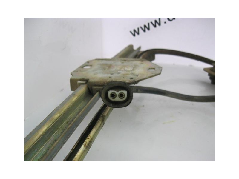 Recambio de elevalunas del-izdo : ssangyong actyon : 2.5 d/xd3p (68cv) 5p [1994] para ssangyong actyon 2.5 d/xd3p  5p referencia