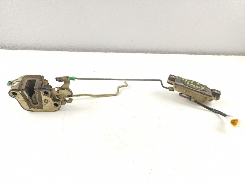 Recambio de cerradura puerta delantera izquierda para opel monterey 3.1 turbodiesel referencia OEM IAM 8943586512  