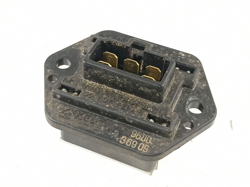 Recambio de motor calefaccion para opel monterey 3.1 turbodiesel referencia OEM IAM 5027250680  