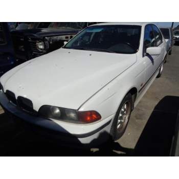 BMW 5 (E39)