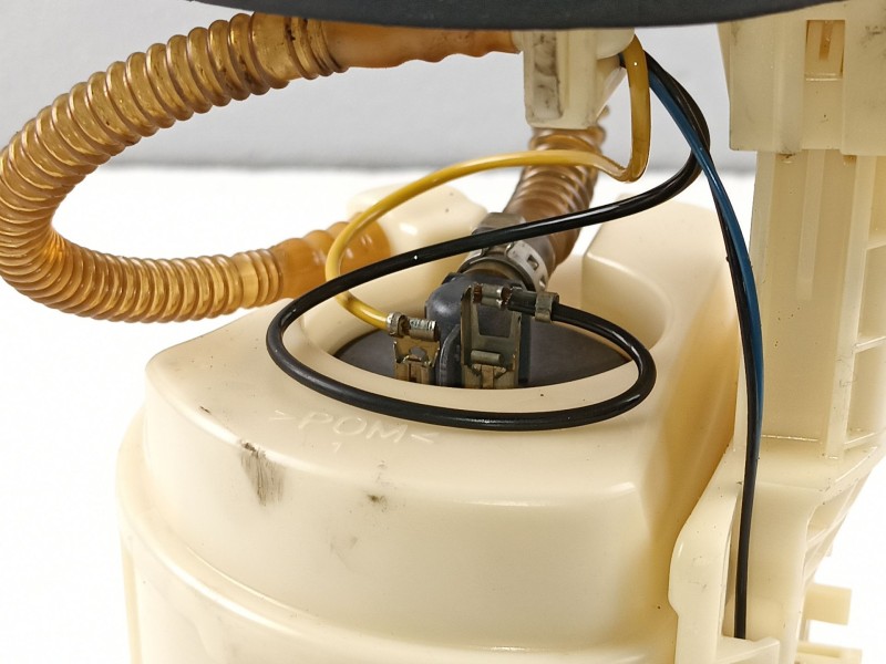 Recambio de bomba combustible aforador para volkswagen golf iv 1.6 g/apf referencia OEM IAM 1J1919051H 228233001003 