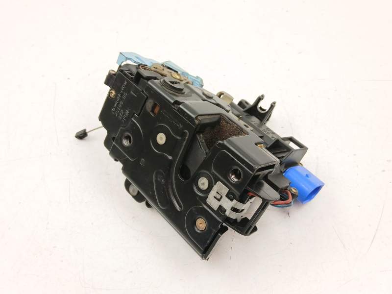 Recambio de cerradura puerta trasera izquierda para skoda octavia ii combi (1z5) 1.9 tdi referencia OEM IAM 7L0839015  
