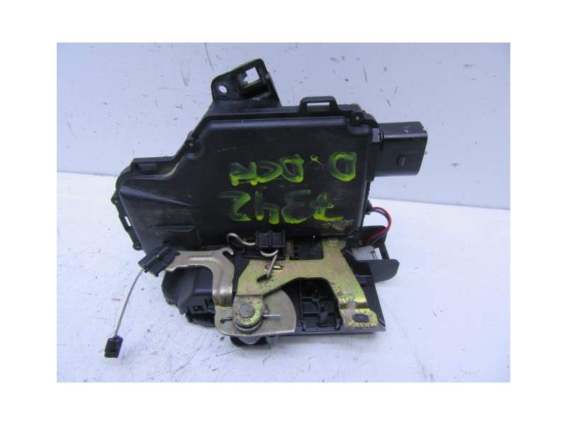 Recambio de cerradura puerta delantera derecha para skoda octavia i (1u2) 1.9 tdi referencia OEM IAM 3B1837016A  