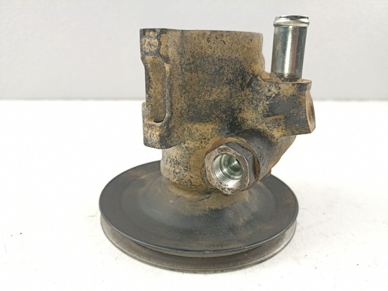 Recambio de bomba direccion para opel frontera 2.3 td-23dtr referencia OEM IAM 948037 93175576 